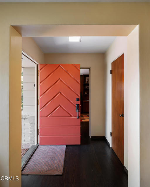 3312 Thorndale Road, Pasadena CA: https://media.crmls.org/mediaz/eebf7214-0583-44dc-a59a-ea20ecb13fec.jpg