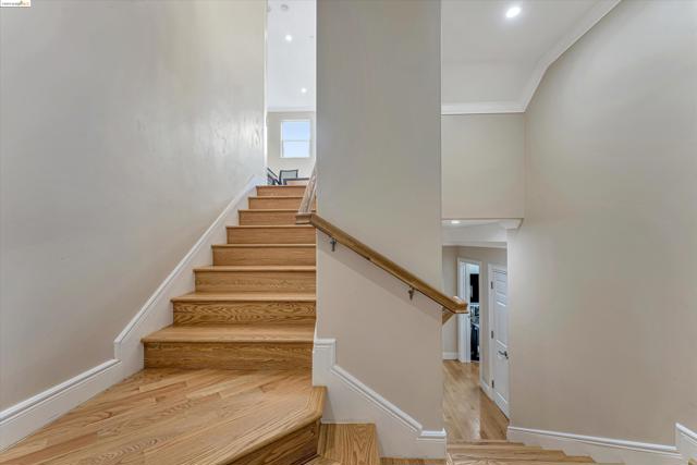 Image 3 of 10 For 7026 Devon Way