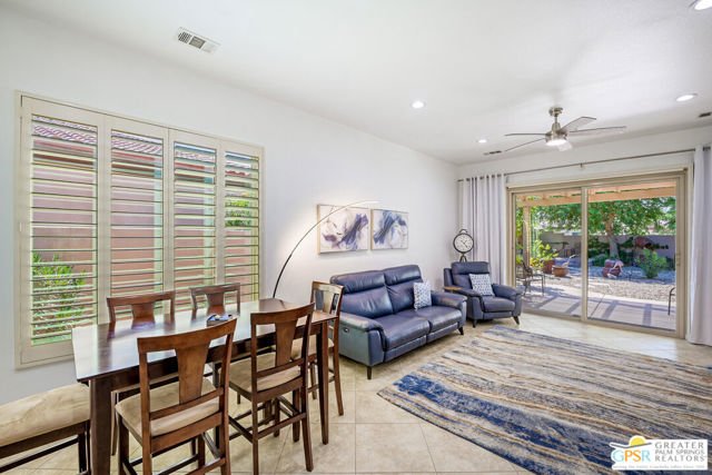 39220 Calle Negrete, Indio CA: https://media.crmls.org/mediaz/eebfe881-b6bc-49d3-b5cf-989e0e23ad96.jpg