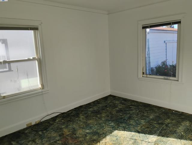 2621 66th Avenue, Oakland CA: https://media.crmls.org/mediaz/eec09aa4-ee8b-4317-9446-1f4f38694d2b.jpg
