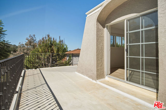 22777 Brenford Street photo 46