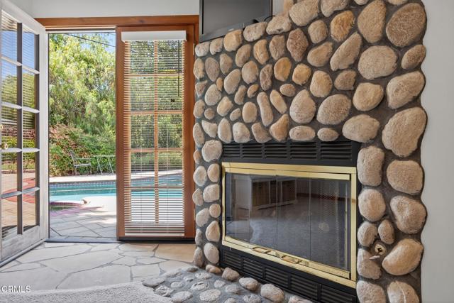 1180 Bonmark Drive, Ojai CA: https://media.crmls.org/mediaz/eec4138a-3712-494e-8072-79769b2e7572.jpg