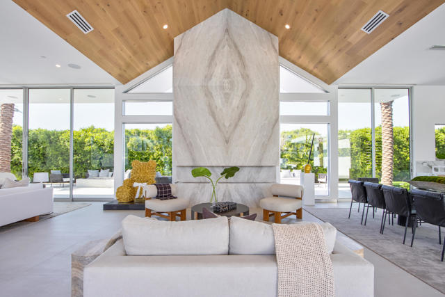 Image 20 of 60 For 1 Makena Lane