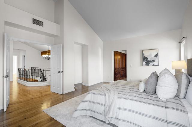 213 Via Palacio, Encinitas CA: https://media.crmls.org/mediaz/eec47c2f-01ef-401c-b908-daa22c74b599.jpg