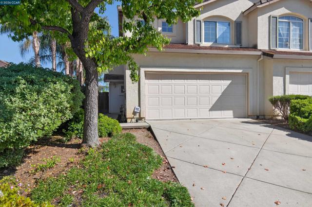 1758 Nandina Ct, Antioch CA: https://media.crmls.org/mediaz/eec5bb5e-d5a2-4ac5-bd9b-1b60de6ec328.jpg