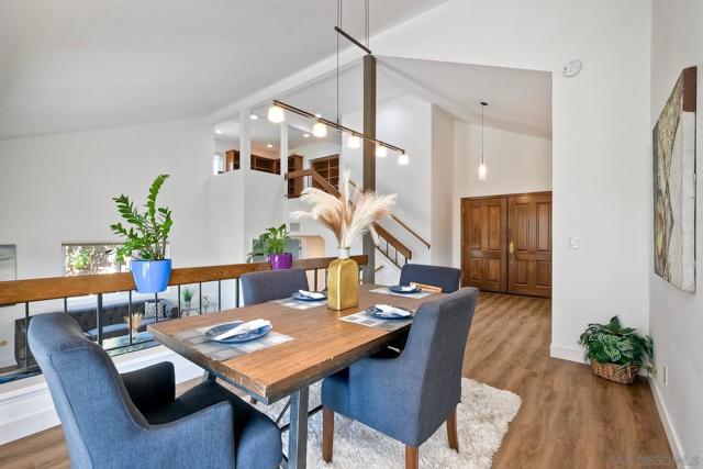 10434 Woodchuck Pt, San Diego CA: https://media.crmls.org/mediaz/eec5e719-c39f-43a2-9ac4-42562cc19149.jpg