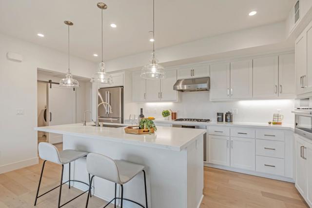 16009 Bartlett Court, Los Gatos CA: https://media.crmls.org/mediaz/eec6b1bc-0aa3-466d-92fb-20c63ae2a752.jpg
