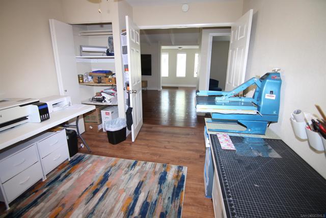 16328 Bassett Court, Ramona CA: https://media.crmls.org/mediaz/eec6c5e4-9384-4900-baa2-8474e515e749.jpg