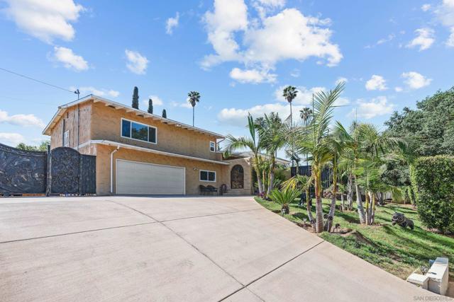 2167 Sunset Drive, Escondido CA: https://media.crmls.org/mediaz/eec6fbfa-e1a1-4ef9-a141-2d99e558635d.jpg