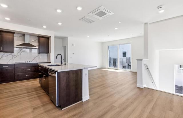 818 Redberry Way, San Jose CA: https://media.crmls.org/mediaz/eec7424a-a86d-40d0-9e30-5e4030b465ce.jpg