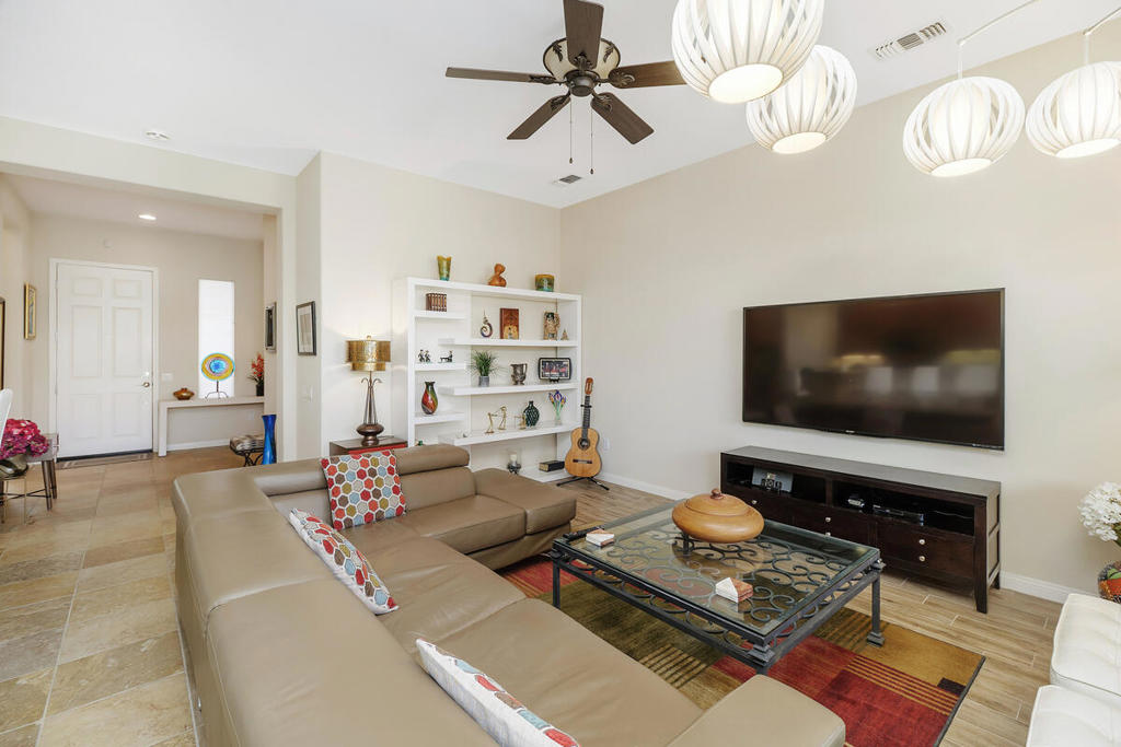 MLS #219132913DA image #6