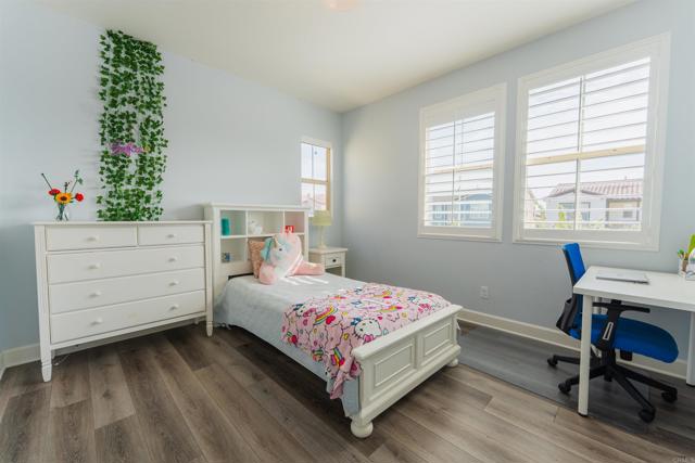 Detail Gallery Image 12 of 27 For 1127 Calle Pilares, Chula Vista,  CA 91913 - 4 Beds | 3/1 Baths