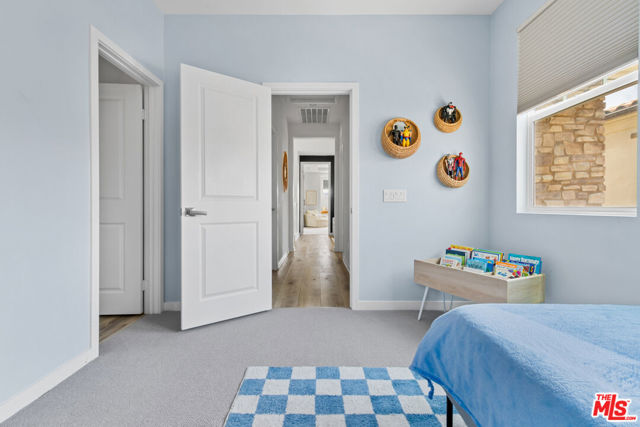50 Fosco Street, Rancho Mission Viejo CA: https://media.crmls.org/mediaz/eec980ed-166a-45a9-8adc-a361bb32153e.jpg