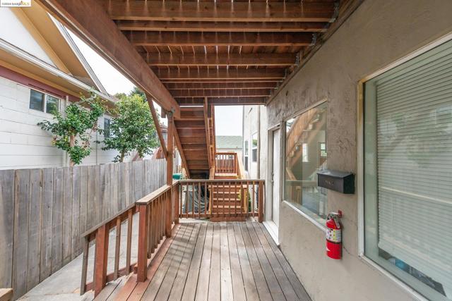 Image 31 of 46 For 707 Aileen St