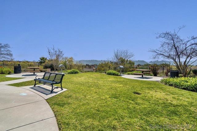 2793 Matera Ln, San Diego CA: https://media.crmls.org/mediaz/eecb65c7-5554-49d8-a2f5-7bef9ee63fd8.jpg