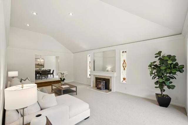 11633 Dawson Drive, Los Altos Hills CA: https://media.crmls.org/mediaz/eecbba94-bec0-443f-b2ef-42f35e8fb180.jpg
