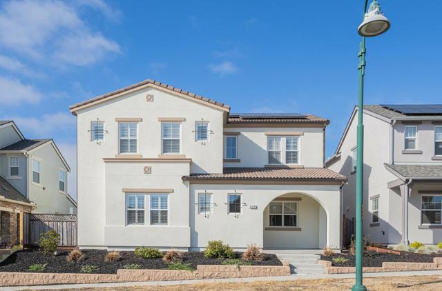 477 Marina Heights Drive, Marina CA: https://media.crmls.org/mediaz/eecbc7a4-9e74-4e88-ba66-bec3fb1c42c2.jpg
