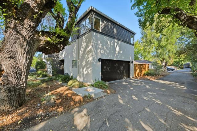 1962 Menalto, Menlo Park CA: https://media.crmls.org/mediaz/eeccf72d-9ba9-4f73-acb9-58e82c98edf0.jpg