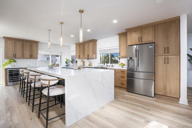 Image 14 of 75 For 4593 Coronado Ave