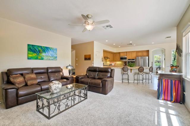 Detail Gallery Image 21 of 44 For 1752 Russet Leaf Ct, El Cajon,  CA 92019 - 5 Beds | 3 Baths