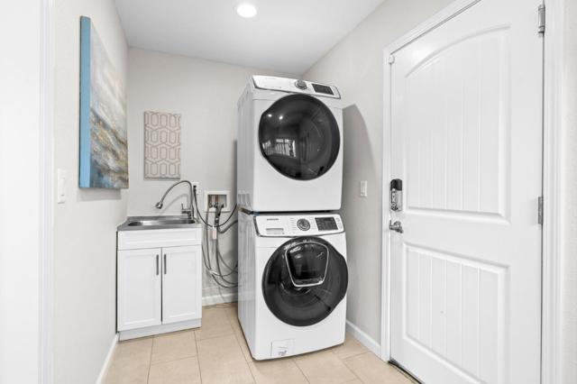 100 N Henry Avenue, Santa Clara CA: https://media.crmls.org/mediaz/eecdb26b-791e-451c-b254-5924dc5bb52e.jpg