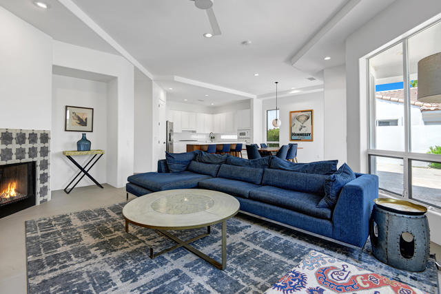 78863 Breckenridge Drive, La Quinta CA: https://media.crmls.org/mediaz/eecddbf3-53bc-4ae8-afc5-5e4acb7af236.jpg