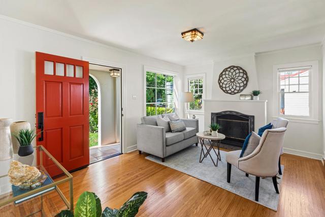 212 Gilbert Avenue, Menlo Park CA: https://media.crmls.org/mediaz/eecebc53-8090-441d-8184-58061016222b.jpg