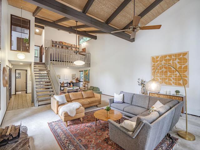 Image 11 of 65 For 251 Sunnycroft Road
