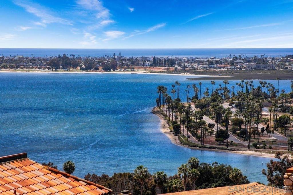 MLS #250033153SD img 24