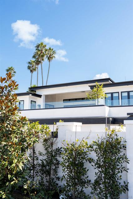2365 Via Siena, La Jolla CA: https://media.crmls.org/mediaz/eed06ddd-e103-41a5-a9be-cf6dc045b7c5.jpg