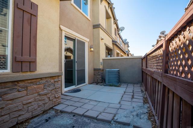 Detail Gallery Image 32 of 42 For 422 Cool Creek Ct #5,  Brawley,  CA 92227 - 3 Beds | 2/1 Baths