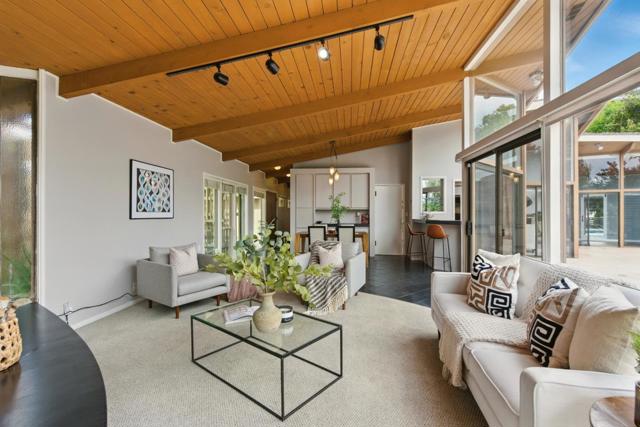 18009 Laird Court, Castro Valley CA: https://media.crmls.org/mediaz/eed1e99c-dcfc-4852-8a8b-2bad27aed327.jpg
