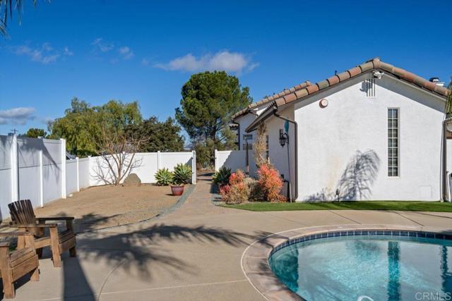 Image 57 of 74 For 3029 Victoria Drive