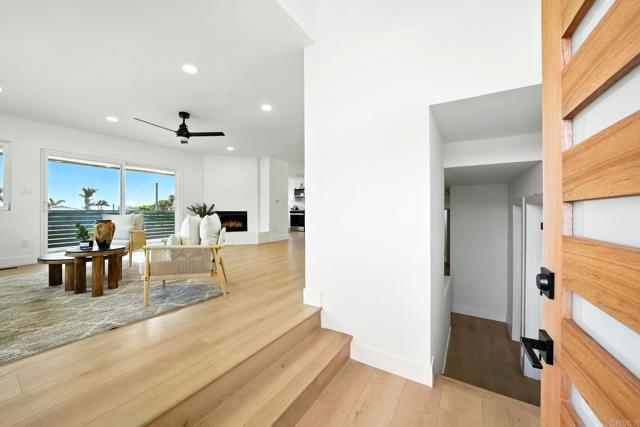 Detail Gallery Image 18 of 44 For 4542 Milton St, San Diego,  CA 92110 - 4 Beds | 3 Baths