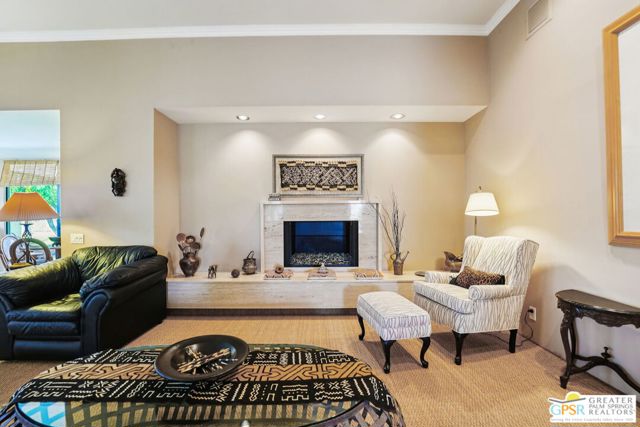 1445 Via Isla, Palm Springs CA: https://media.crmls.org/mediaz/eed322a1-3040-4458-8942-065345527e5a.jpg