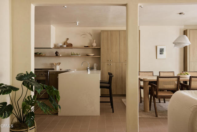 Detail Gallery Image 15 of 38 For 4781 Round Top Dr, Los Angeles,  CA 90065 - 4 Beds | 2 Baths