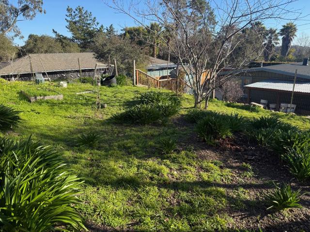3460 Maplethorpe Lane, Soquel CA: https://media.crmls.org/mediaz/eed3bdb3-4484-4fe9-8331-b81ee1cf4c0e.jpg
