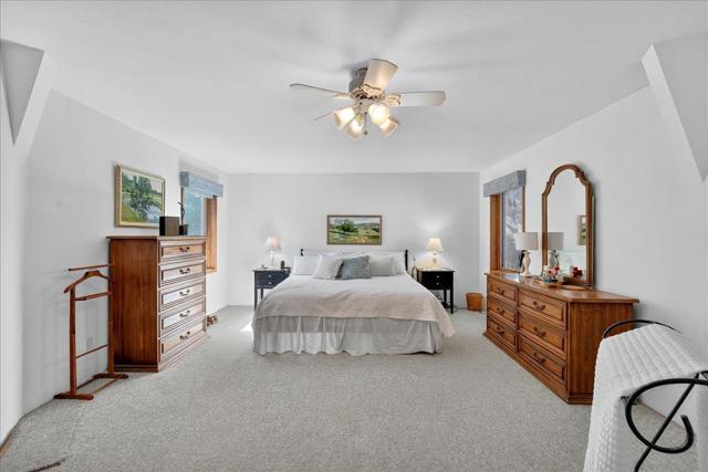 5224 Twin Falls Road, Morgan Hill CA: https://media.crmls.org/mediaz/eed4d988-fcb1-4b2f-83f3-a6b651c71b46.jpg