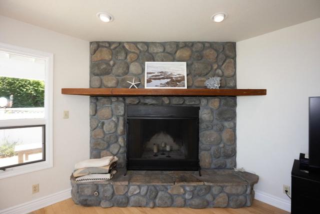 139 Santa Anna Street, El Granada CA: https://media.crmls.org/mediaz/eed64a2e-36a7-41e2-9384-0fb40ef64748.jpg