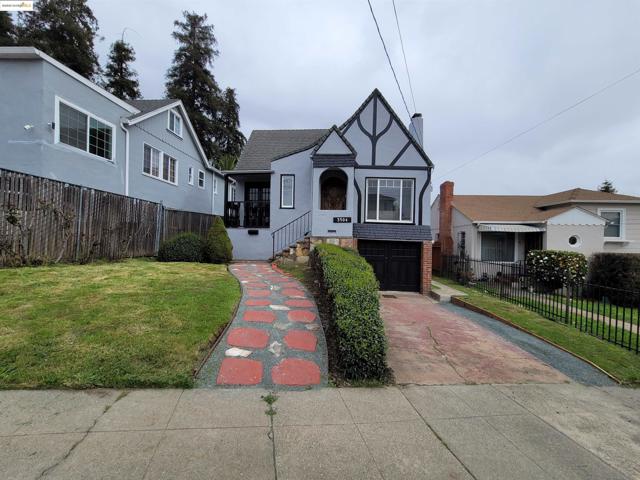 3504 68Th Ave, Oakland CA: https://media.crmls.org/mediaz/eed6f45d-1d8d-4ac0-8ad5-a2607e269fed.jpg