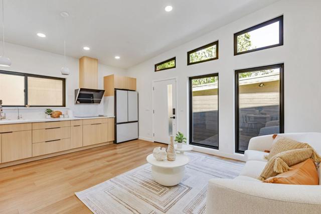 271 Woodhams Road, Santa Clara CA: https://media.crmls.org/mediaz/eed724d3-04de-4a5a-9ee6-d629d21e8f7a.jpg