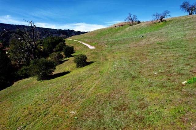 37 E Pronghorn Run, Carmel CA: https://media.crmls.org/mediaz/eed77b93-5237-4a81-8b38-981b940bbfea.jpg