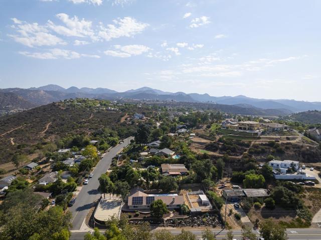 14145 Tierra Bonita, Poway, California 92064, 4 Bedrooms Bedrooms, ,3 BathroomsBathrooms,Single Family Residence,For Sale,Tierra Bonita,240024018SD