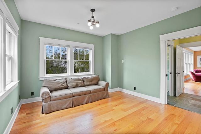 385 Miramar Drive, Half Moon Bay CA: https://media.crmls.org/mediaz/eed7ded6-e195-4e6f-b490-a8e153186142.jpg