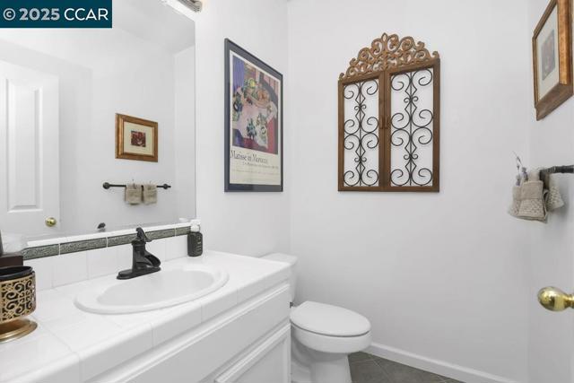 755 Boltzen St, Brentwood CA: https://media.crmls.org/mediaz/eed805a3-1242-41e3-bf19-46e04aa7e13b.jpg