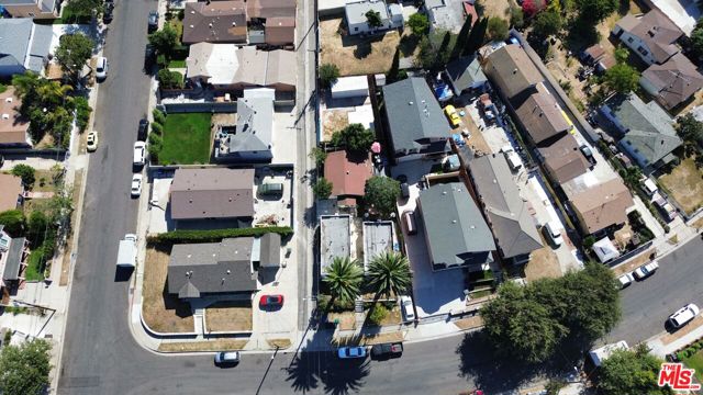 20414 Kenwood Avenue, Torrance CA: https://media.crmls.org/mediaz/eeda53a8-bc4d-4a2d-8b7d-e46c6f207ddb.jpg