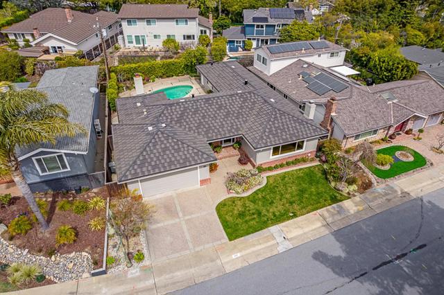 712 Foothill Drive, San Mateo CA: https://media.crmls.org/mediaz/eeda56f3-1c17-468a-bbc0-0f98edc84362.jpg