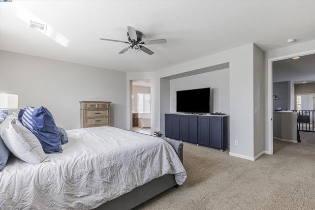 Image 34 of 53 For 4003 Blacksmith Cir