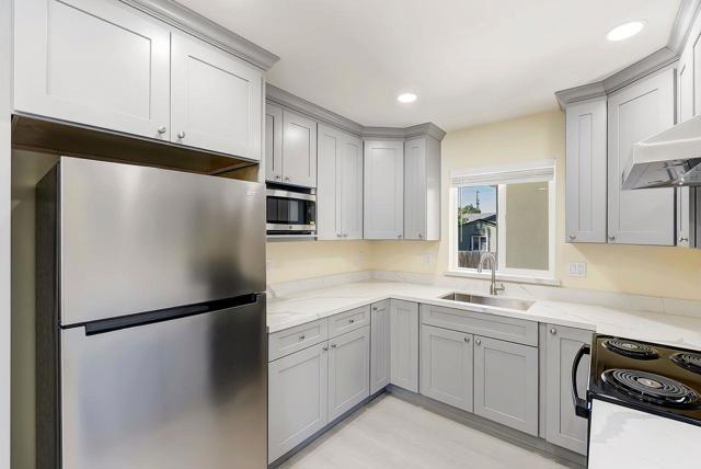 264 N 34th Street, San Jose CA: https://media.crmls.org/mediaz/eedada48-5c6f-4b05-b512-f22d9116ab82.jpg