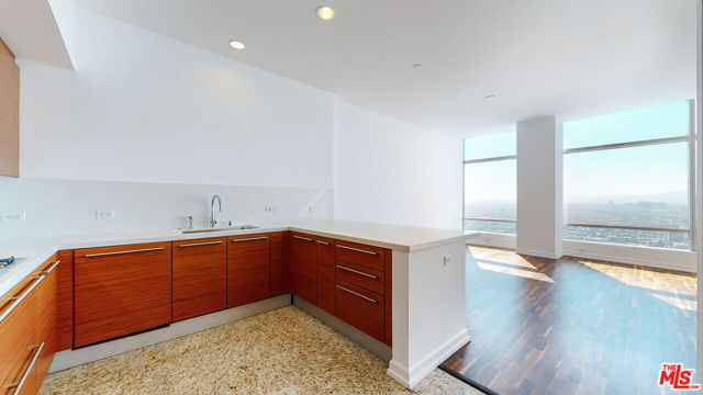 900 W Olympic Boulevard, Los Angeles CA: https://media.crmls.org/mediaz/eedae314-ea31-43d9-ae2e-c2518395e17c.jpg
